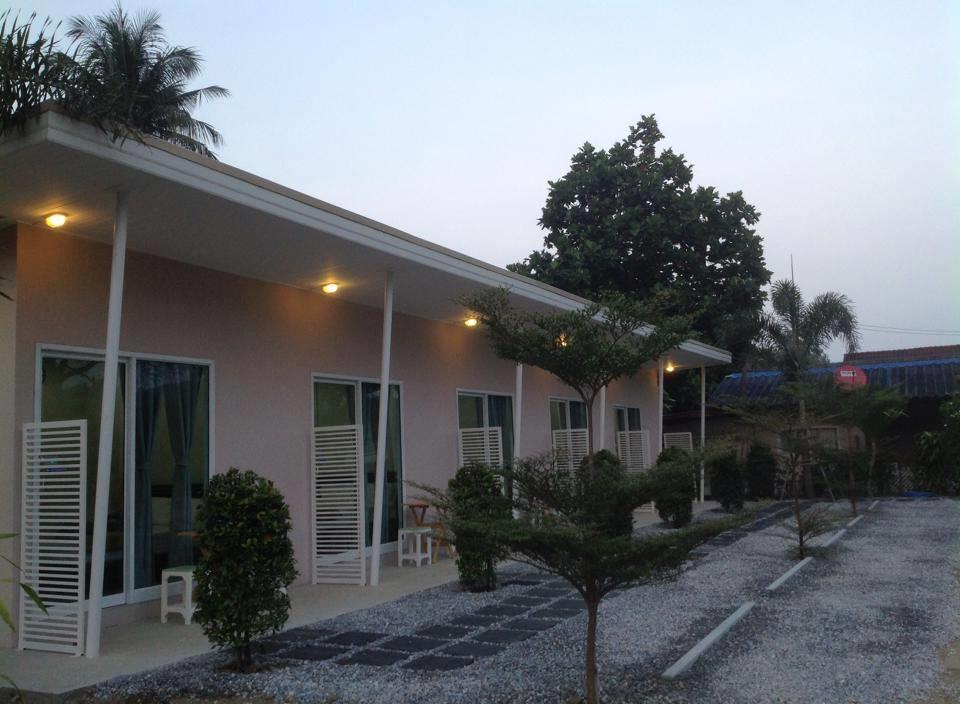 Baan Chan Suan Nong Nam Daeng Bagian luar foto